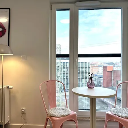 Διαμέρισμα Madalinskiego 23 - Parking & Balcony & Lift - 700m Main Station *