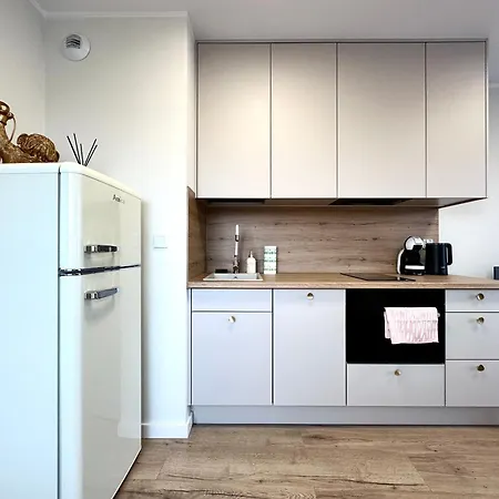 Madalinskiego 23 - Parking & Balcony & Lift - 700m Main Station Διαμέρισμα