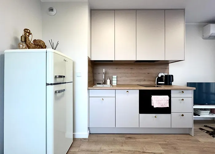 Madalinskiego 23 - Parking & Balcony & Lift - 700m Main Station Διαμέρισμα